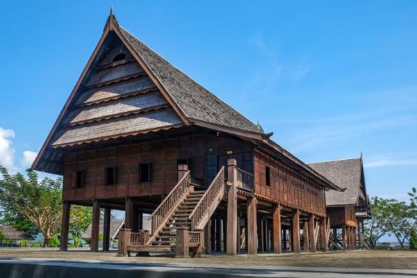 Rumah Adat Sulawesi Barat 